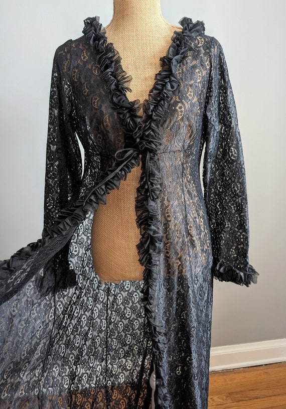 Black lace peignoir robe - image 4