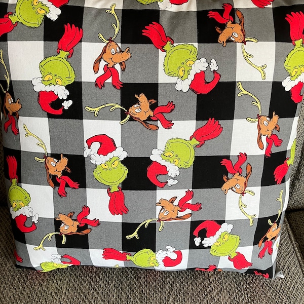 Grinch Pillow - Etsy