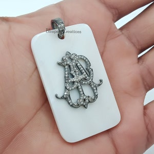 Colgante hecho a mano con dos letras del alfabeto, Diamante pavimentado T & J Colgante con etiqueta de perro, Diamante pavimentado Colgante