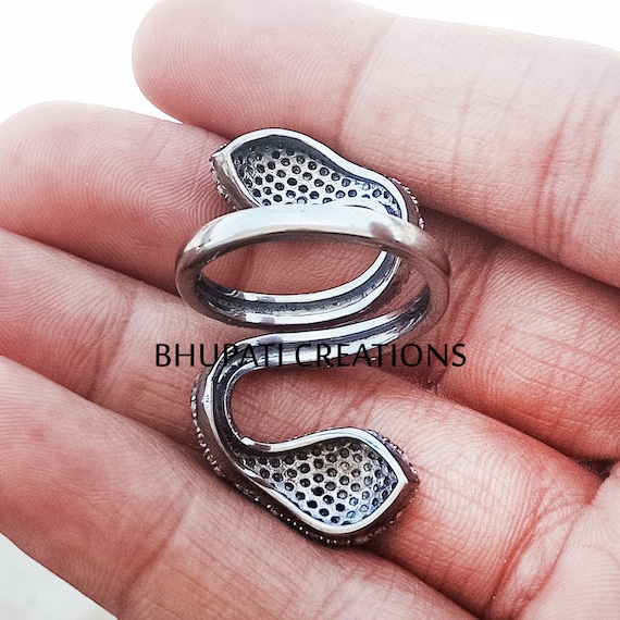 Stainless Steel Classic Texture Serpentine Snake Design Cutout Adjustable  Ring - China Men's Ring and Stainless Steel Ring price | Made-in-China.com