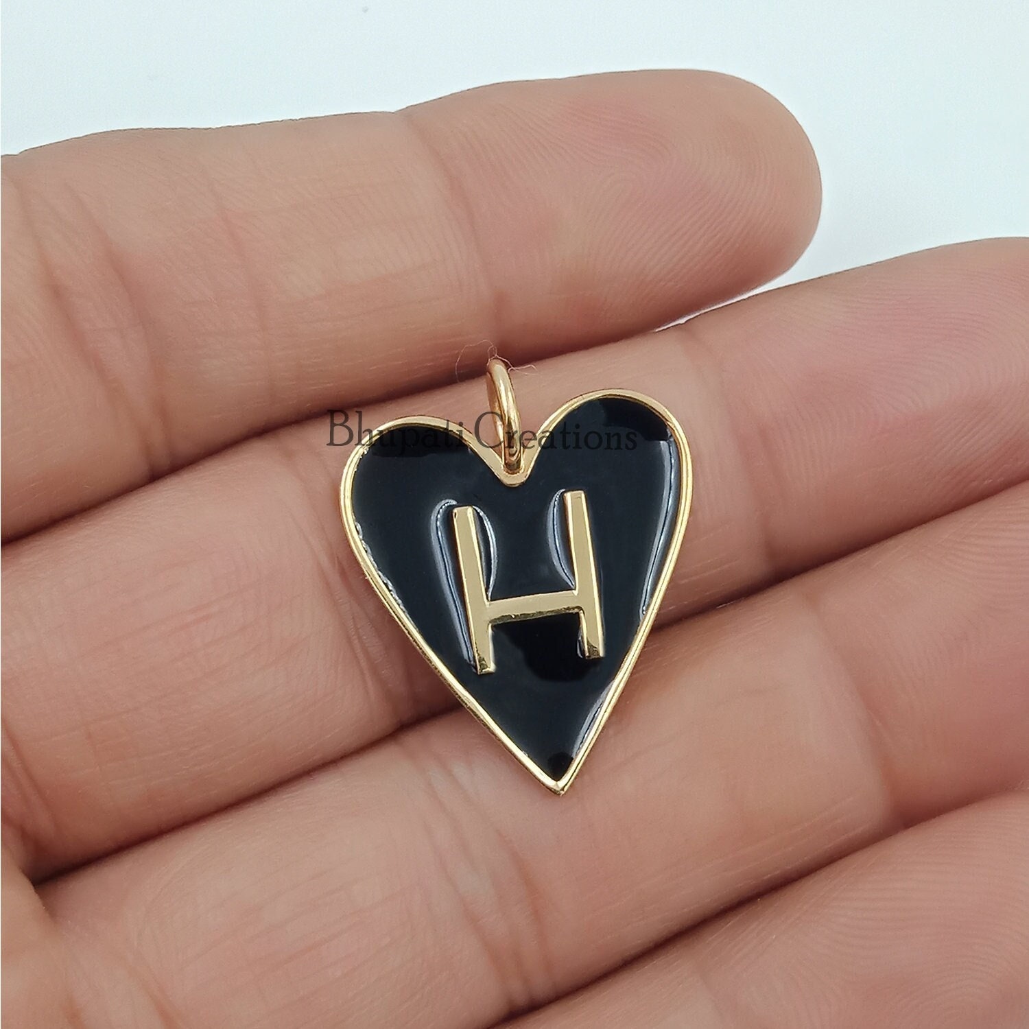 H love best sale locket