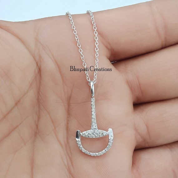Horsebit necklace 2024