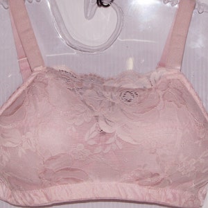 Wear & Go Fully Padded Camisole Lace Mastectomy Bra Stuffed Cups 