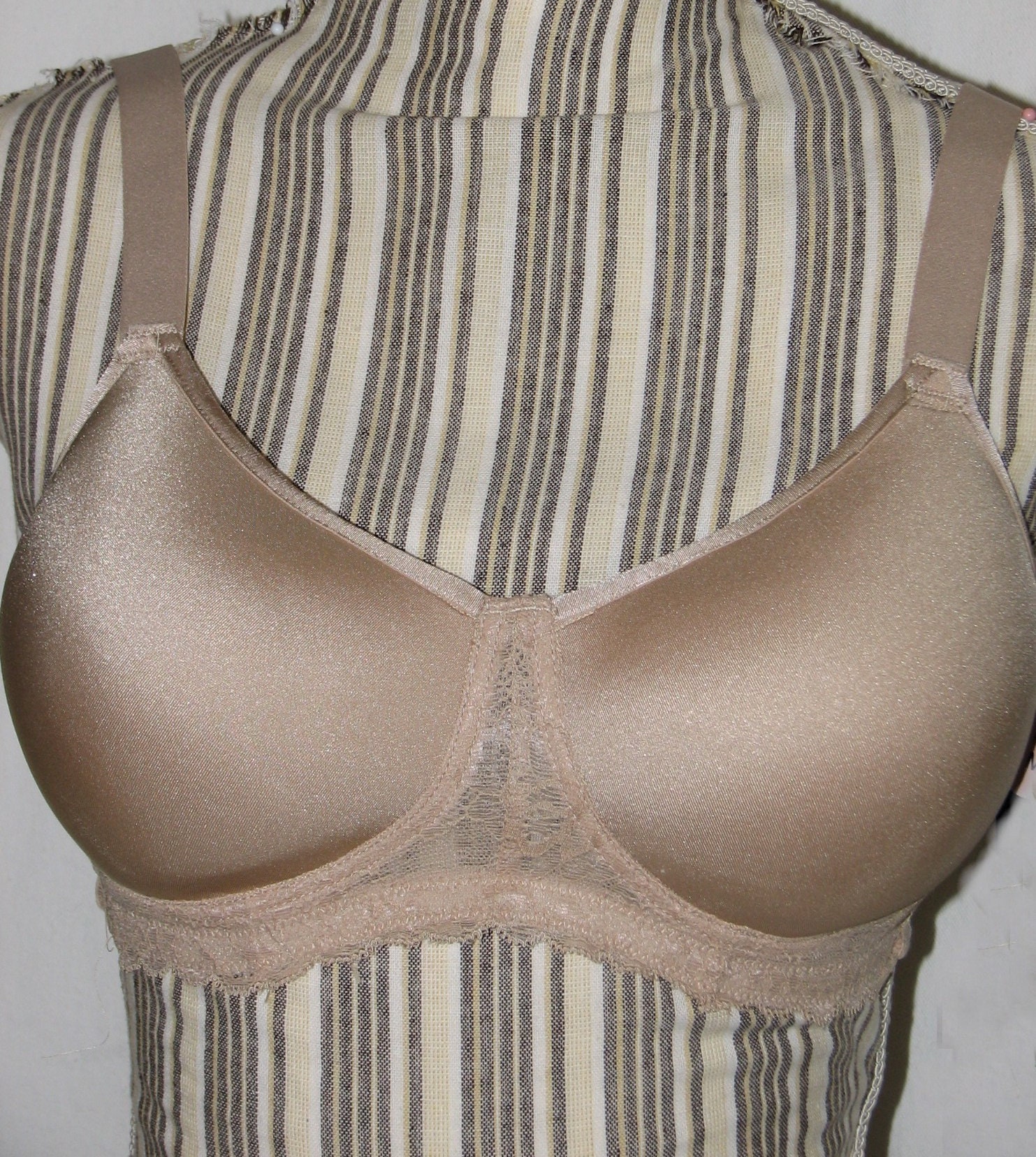 Nude Seamless Stuffed Cups Mastectomy Bra 40D, 38DD, 36DDD 