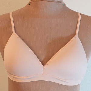 Seamless  Fully Padded Cups  Mastectomy Bra 28-30A