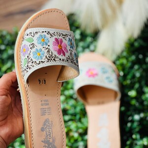 Huarache embroidery flowers Sandal All Sizes Boho- Hippie Vintage Mexican Style- Sandal Huarache leather cute sandals for her image 2
