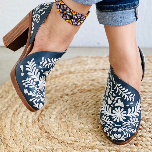 Sandales à talons compensées mexicaines brodées Huarache - style bohème hippie toutes les tailles - 5-10 femmes mignons en cuir talons de mariage - cuir coloré