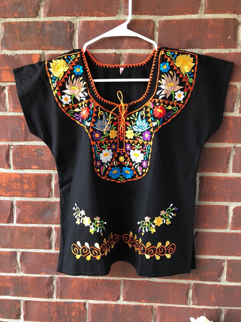 FREE SHIPPING Size Small Rosita Mexican black blouse