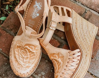 Huarache  - Mexican style Boho Hippie All sizes- 5-10 High heel leather shoe Artesanias Camila New line rose tooled wedges