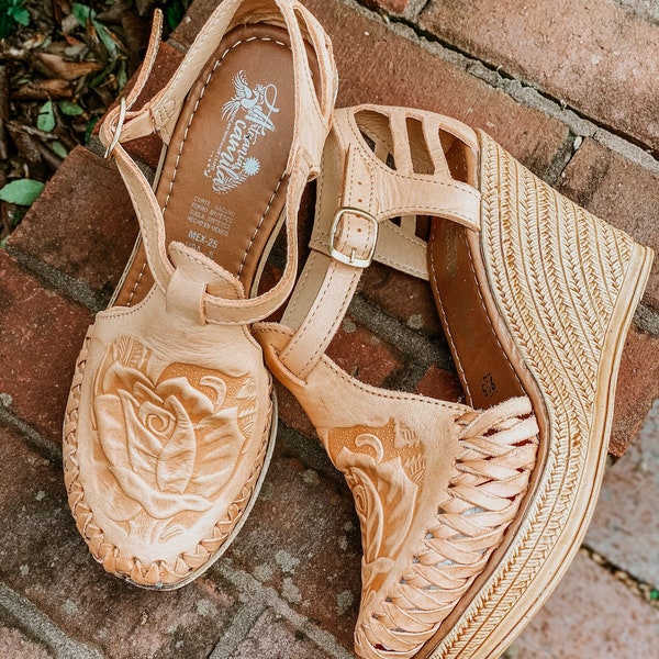Huarache  - Mexican style Boho Hippie All sizes- 5-10 High heel leather shoe Artesanias Camila New line rose tooled wedges