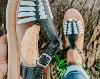Huarache Sandal All Sizes Boho- Hippie Vintage Mexican Style- Sandal Huarache leather  Ready to ship black&white