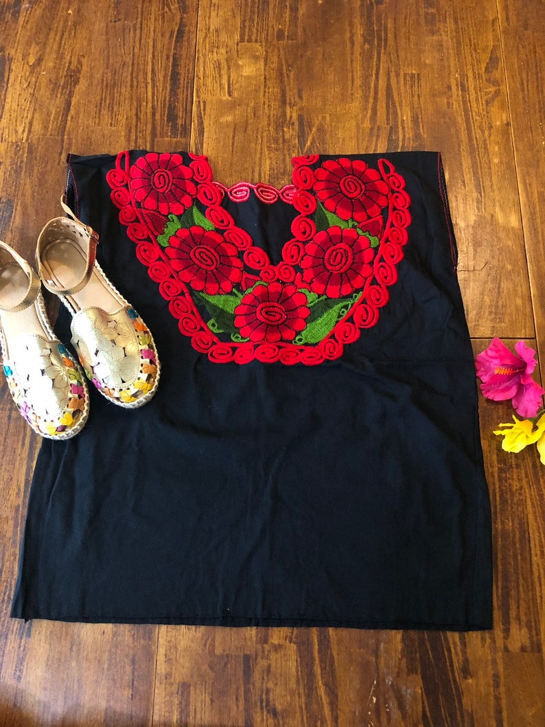 Small median Cinco de mayo floral blouse Mexican Embroidery blouse One size Fiesta blouse