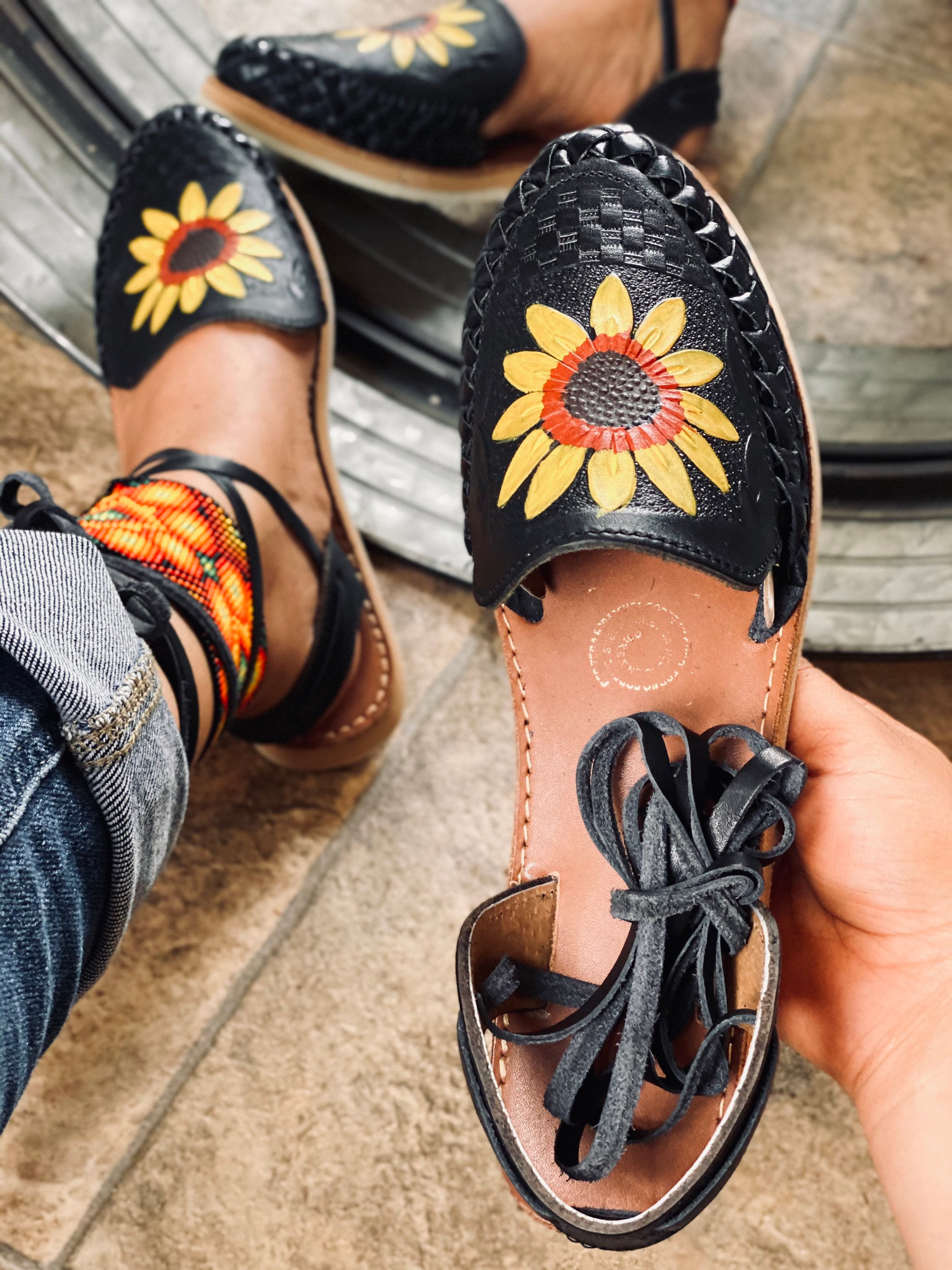 Handtooled Handpainted Lace up Huarache Sandal Mexican Style Boho