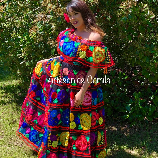 Vestido de novia mexicano- Vestido de quincenera Chiapas- Vestido de fiesta - Talla única- Vestido de bordado ético
