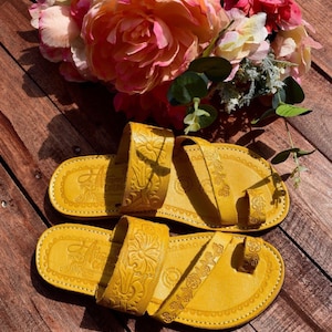 Flat Leather Huarache Sandal - Mexican style Boho Hippie All sizes-  shoe Artesanias Camila New line Alondra tooled final sale