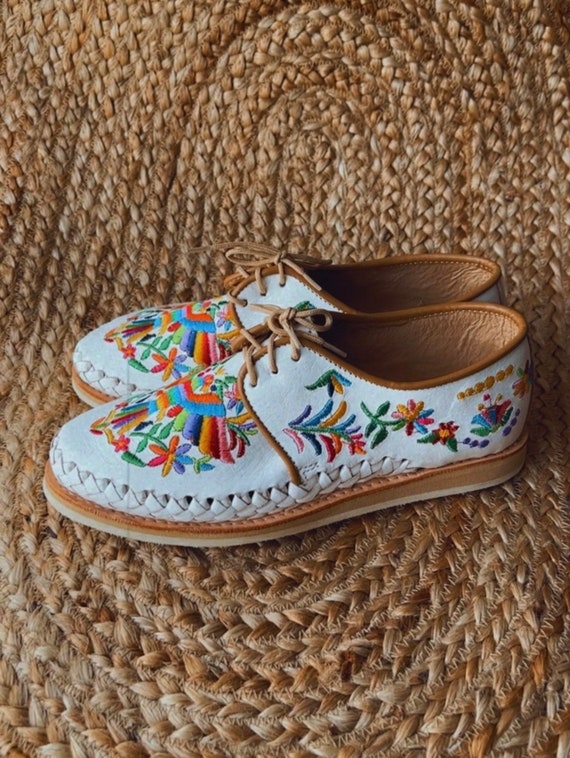 Mexican embroidered hotsell shoes