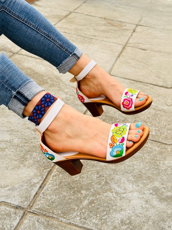 Mexican leather wedding heels , Boho Hippie All sizes Low embroidery heel leather shoe,  huarache sandal , artisanal shoes