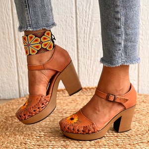leer geborduurde Mexicaanse hoge hak huarache - Mexicaanse stijl boho hippie alle maten-5-10 schoen wiggen geborduurde zonnebloem