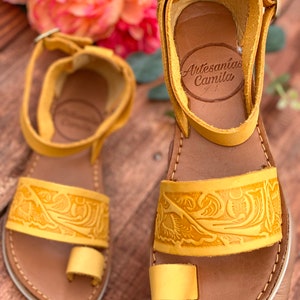 Sandales Huarache plates en cuir - Style mexicain Boho Hippie Toutes les tailles et couleurs Artesanias Camila Nouvelle ligne Sandalia Belinda joli cadeau unique