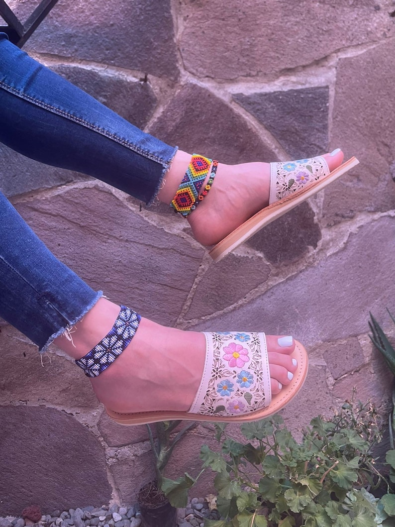 Huarache embroidery flowers Sandal All Sizes Boho- Hippie Vintage Mexican Style- Sandal Huarache leather cute sandals for her image 4