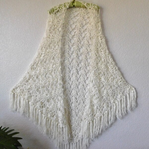 Crocheted bridal ONE SIZE ivory shawl/beautiful bridal ivory lily pattern hand knit shawl/ivory crocheted bridal shawl