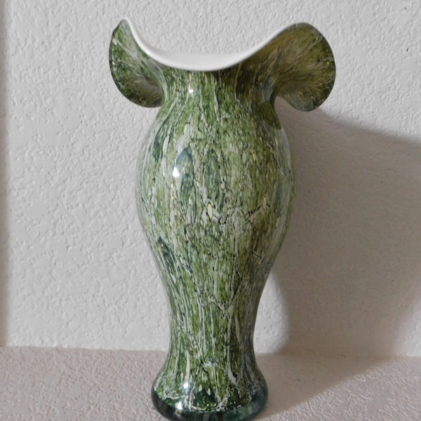 Wavy Green Glass Vase Etsy