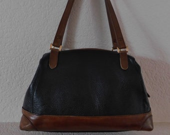 Vintage Saks Fifth Avenue pebble leather doctor's bag/brown leather trim shoulder bag/beautiful leather interior doctor's shoulder bag