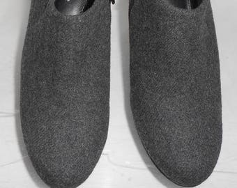 liz claiborne ankle booties