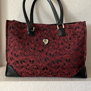 Diane von Furstenberg red heart travel bag/black red heart large travel tote bag/durable beautiful DvF large red heart travel bag image 1