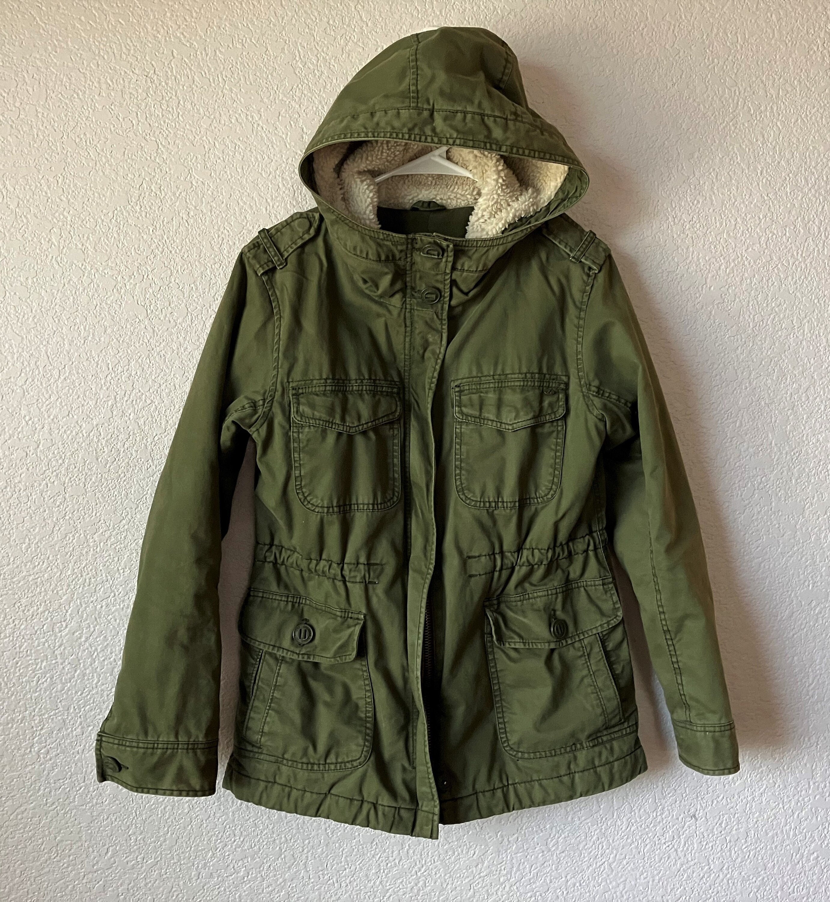Pull à Capuche American Eagle Femme - Taille M, Manches 3/4, Vert, Occasion Très Bon état