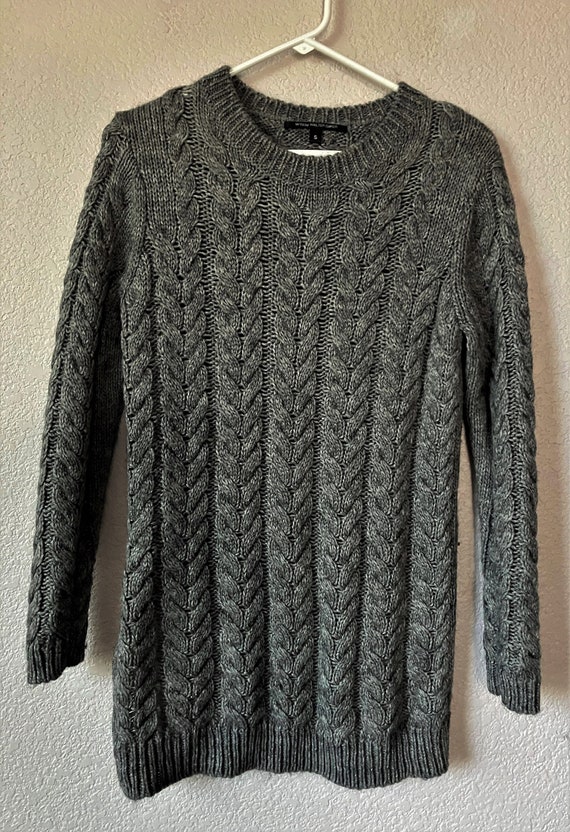 Walter Baker size S woman's cable knit pullover sw