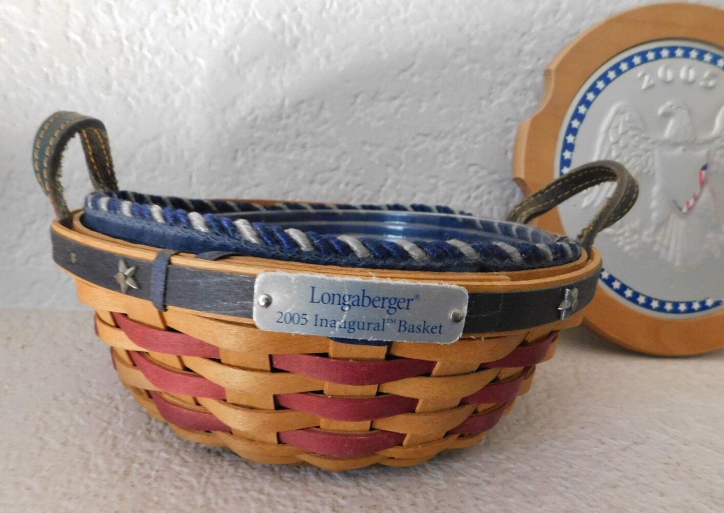 Longaberger 2005 Inaugural Round Basket/fabric & Plastic Liner