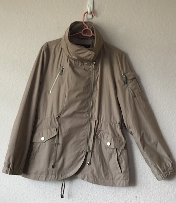 French Connection size M women's rain hoodie jacke