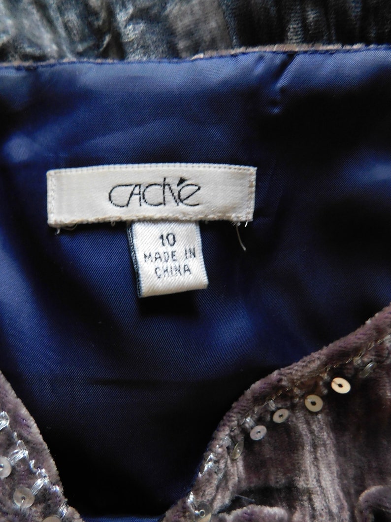 Cache women/'s brown velvet cropped topdistressed velvetvarious patterns and stripedbeads pearlsize 10