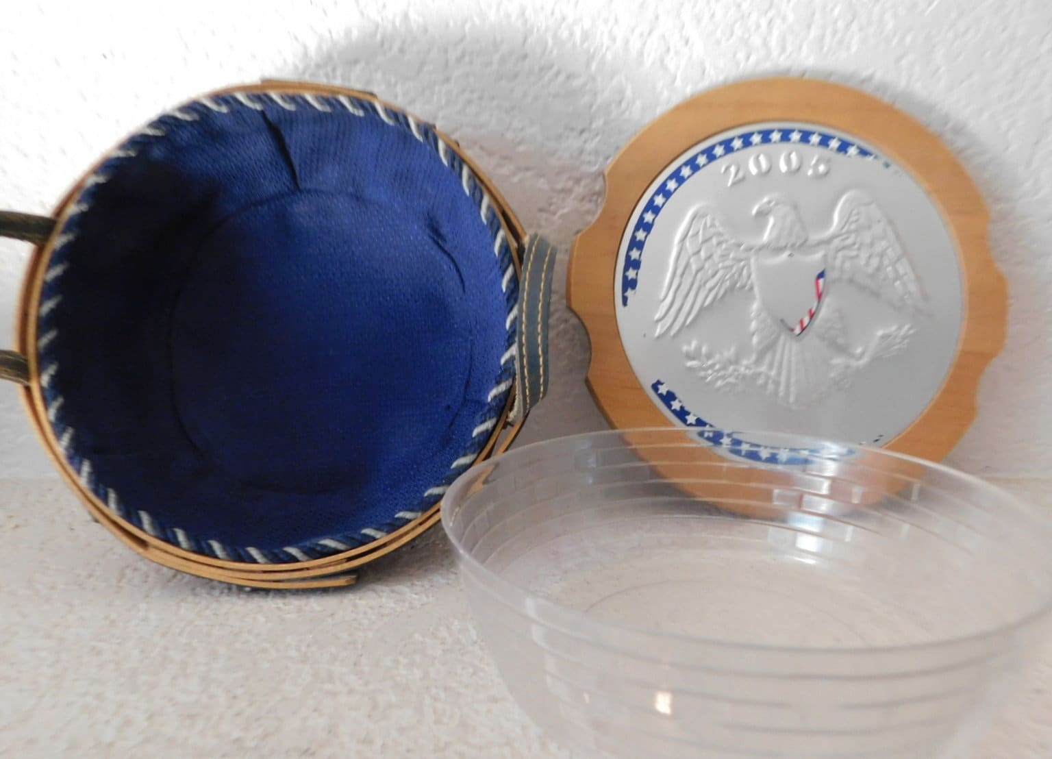 Longaberger 2005 Inaugural Round Basket/fabric & Plastic Liner