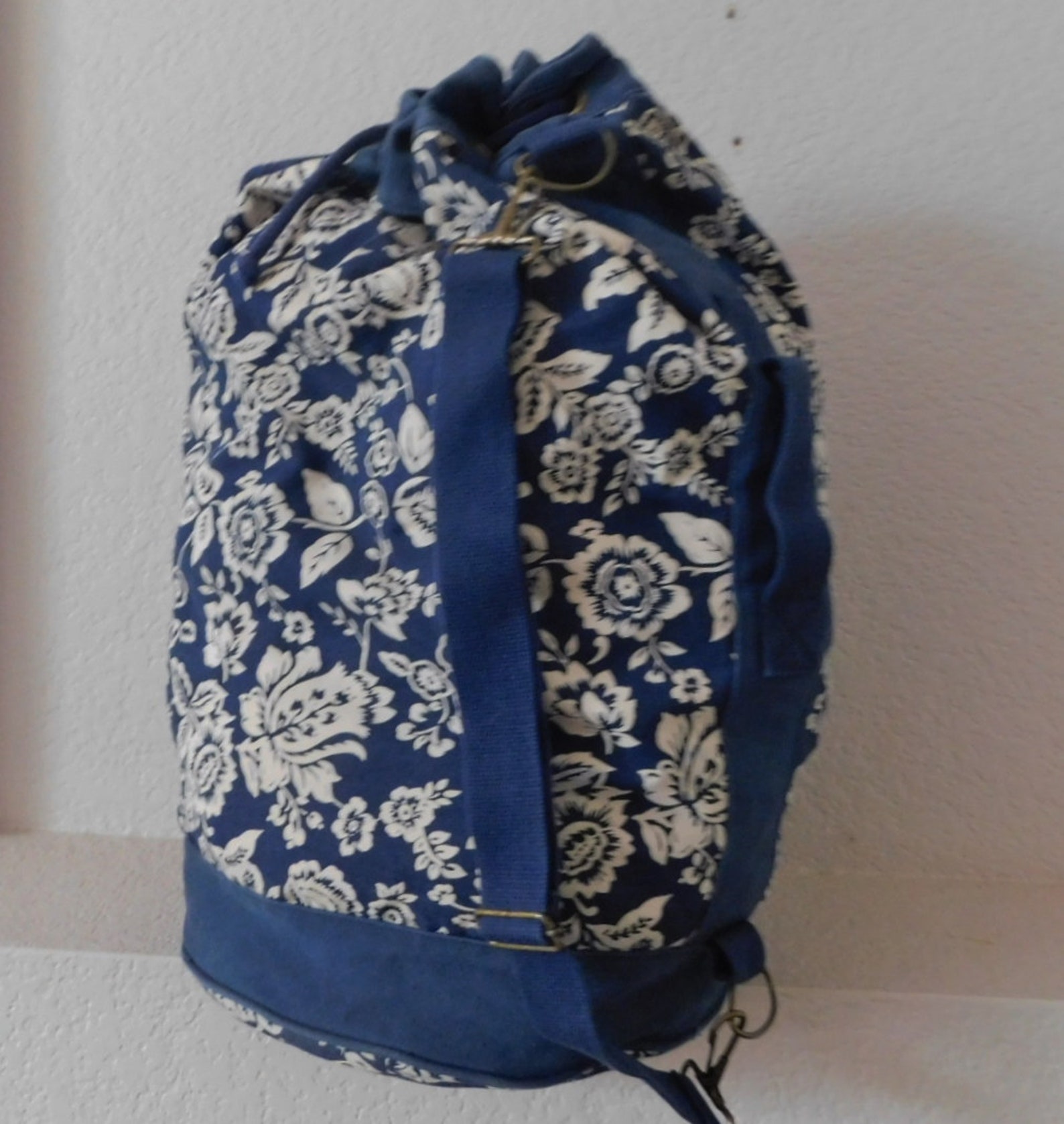 extra large sling bag