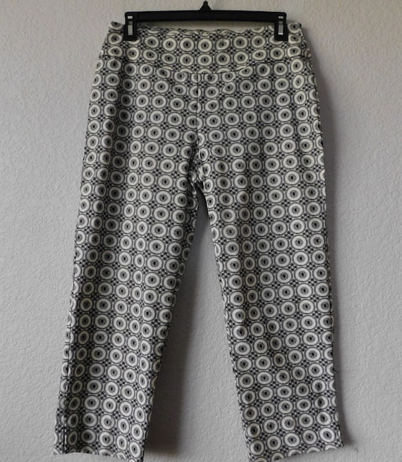 Zac & Rachel Size 6 Women's Capri Pants/beige Black Circle