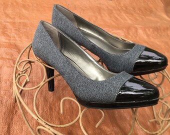 Bandonino size 7.5M women's stiletto/pointed toe high heel/stylish black pointed toe stiletto in box