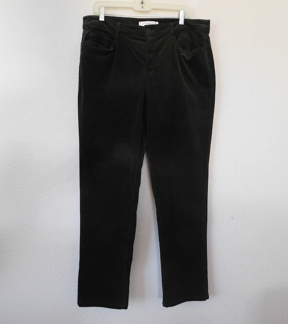 Croft & Barrow SIZE 16 Women's Dark Olive Green Corduroy Pants/fine  Corduroy Stretch Pants -  Canada