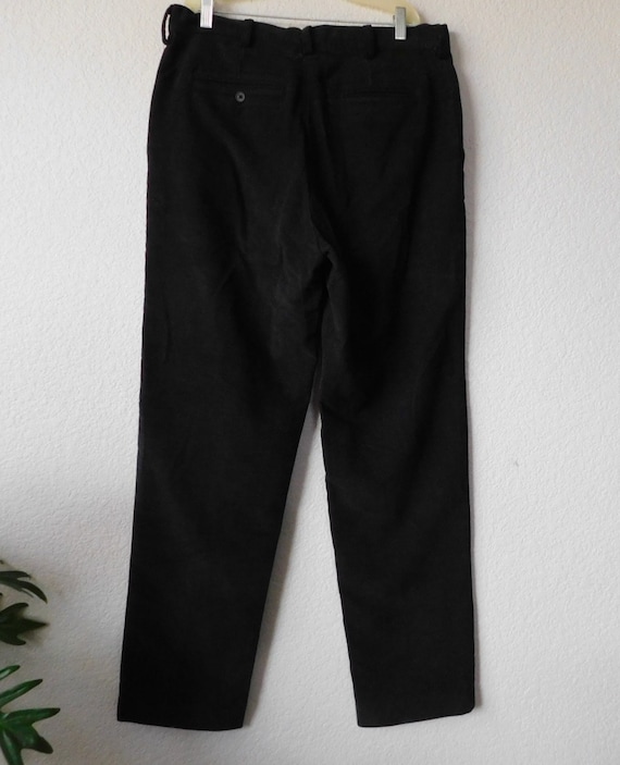 Buy United Colors Of Benetton Men Black Slim Fit Velvet Finish Trousers -  Trousers for Men 2335073 | Myntra