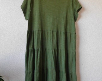 Time & Tru size 2XL/20 women's layered dress/olive green 3 layers dress/short sleeve comfort relaxed dress Time & Tru size 2XL/20 women's layered dress/olive green 3 layers dress/short sleeve comfort relaxed dress
