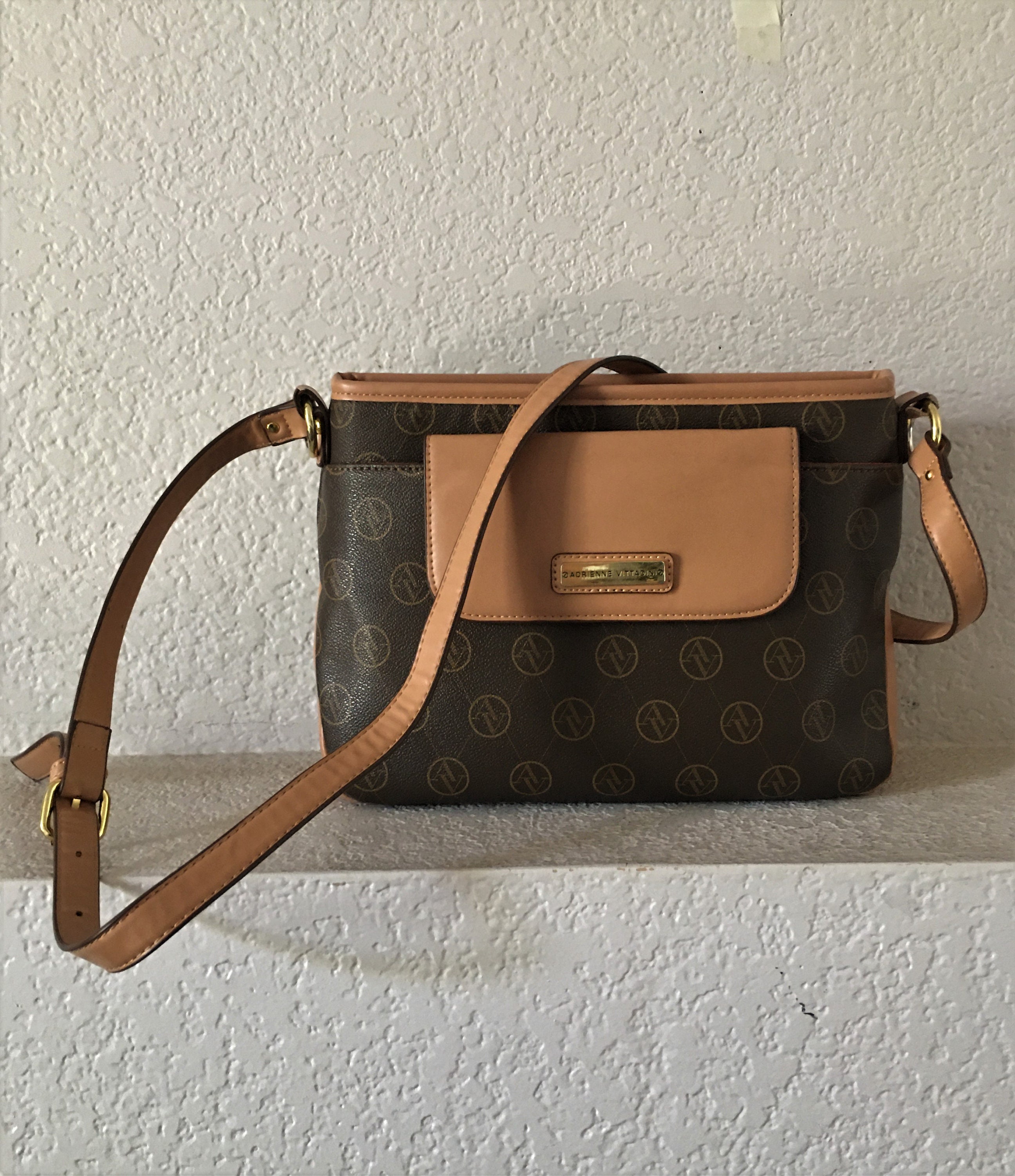 Adrienne Vittadini Brown Messenger Bag brown Tan Faux Leather Crossbody Bag beautiful Clean Brown Tan Faux Leather Crossbody Bag Etsy Sweden