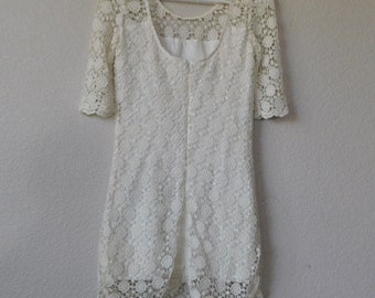 Abercrombie & Fitch Size 2 New York Women's White Lace Dress/3/4 Sleeve White Lace Dress/mini White Lace Dress - Etsy Abercrombie & Fitch Size 2 New York Women's White Lace Dress/3/4 Sleeve White Lace Dress/mini White Lace Dress - Etsy