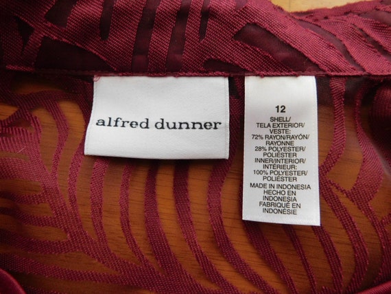 Alfred Dunner size 12 burgundy sheer blouse/camis… - image 8