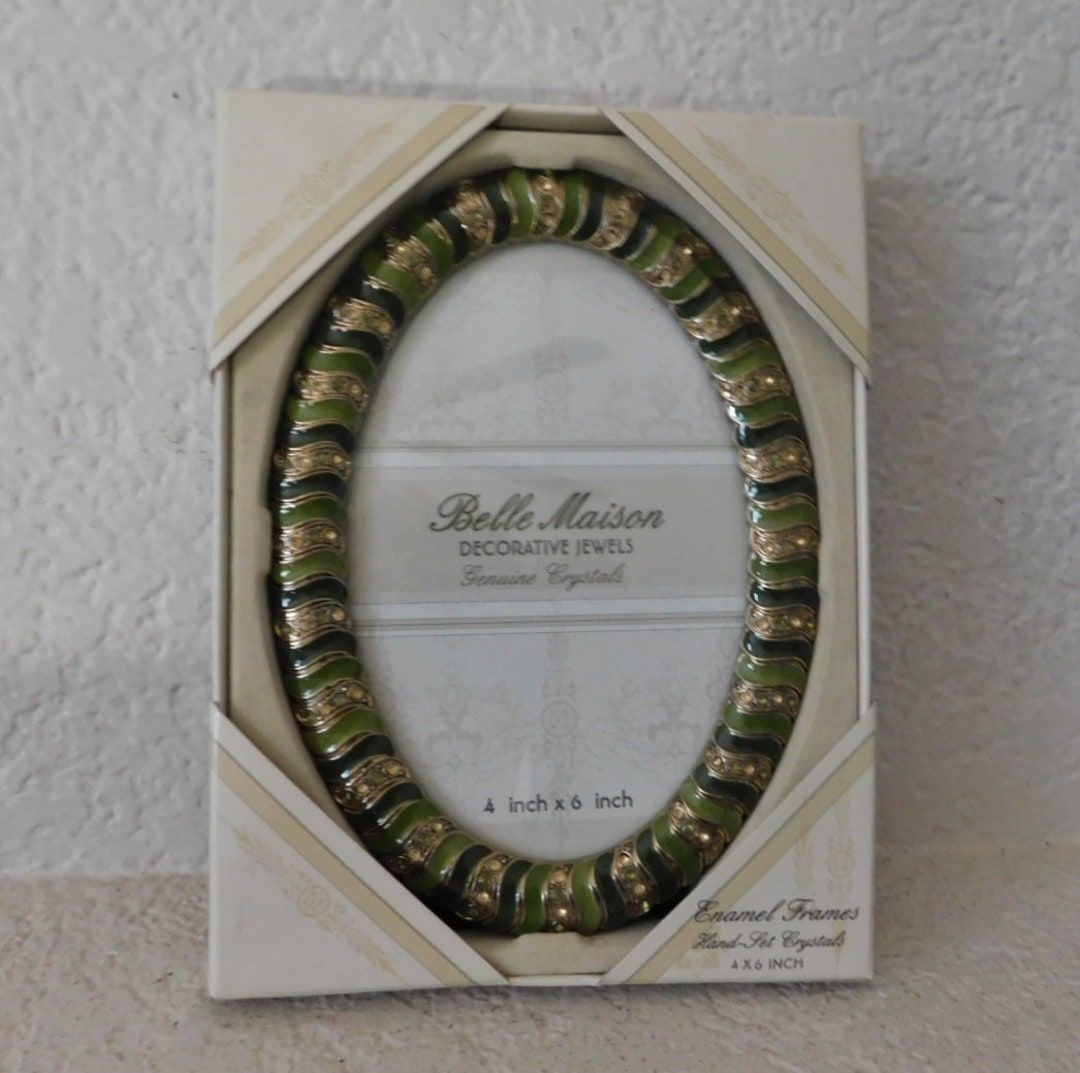 Betty - Square Green-Marble Frame