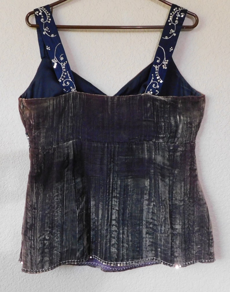 Cache women/'s brown velvet cropped topdistressed velvetvarious patterns and stripedbeads pearlsize 10