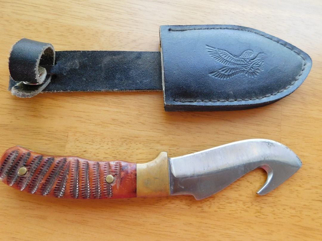 Maxam Gut Hook Knife. Sheath Included