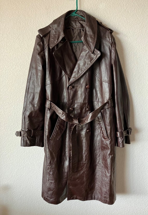 Vintage size L men's chocolate leather trench coat