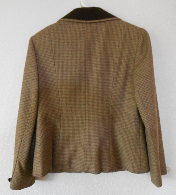 Vintage size 8 wool tweed jacket skirt 2 pc suits… - image 2