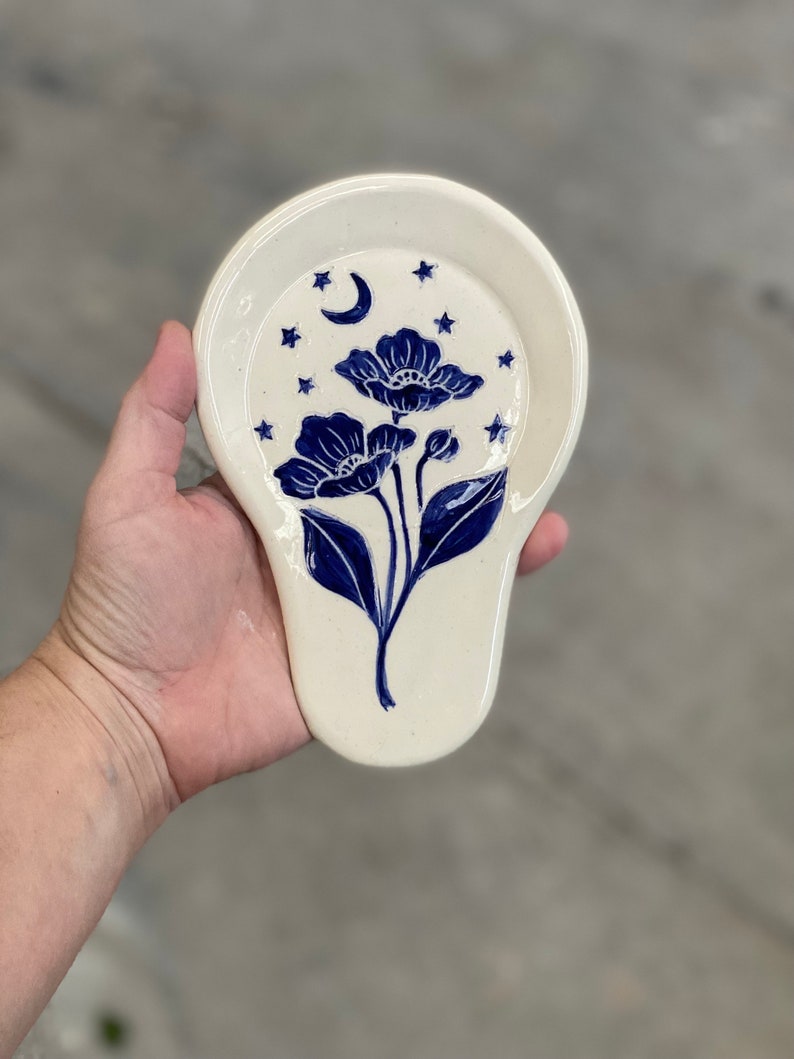 Blue Poppy Moon and Stars Spoon Rest image 1